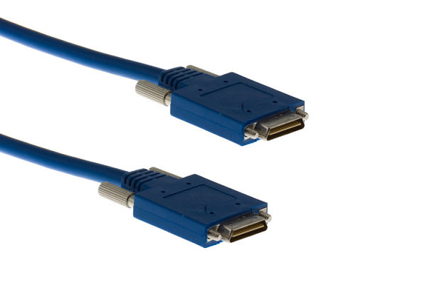 Cisco Smart Serial Male DCE 3ft Crossover cable