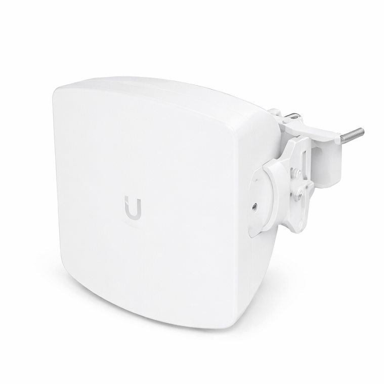 60 GHz PtMP access point powered by Wave Technology